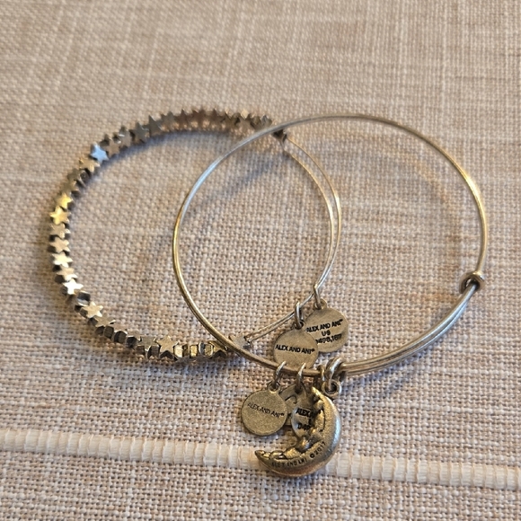 Alex and Ani Silver Bangle Set - Picture 1 of 3